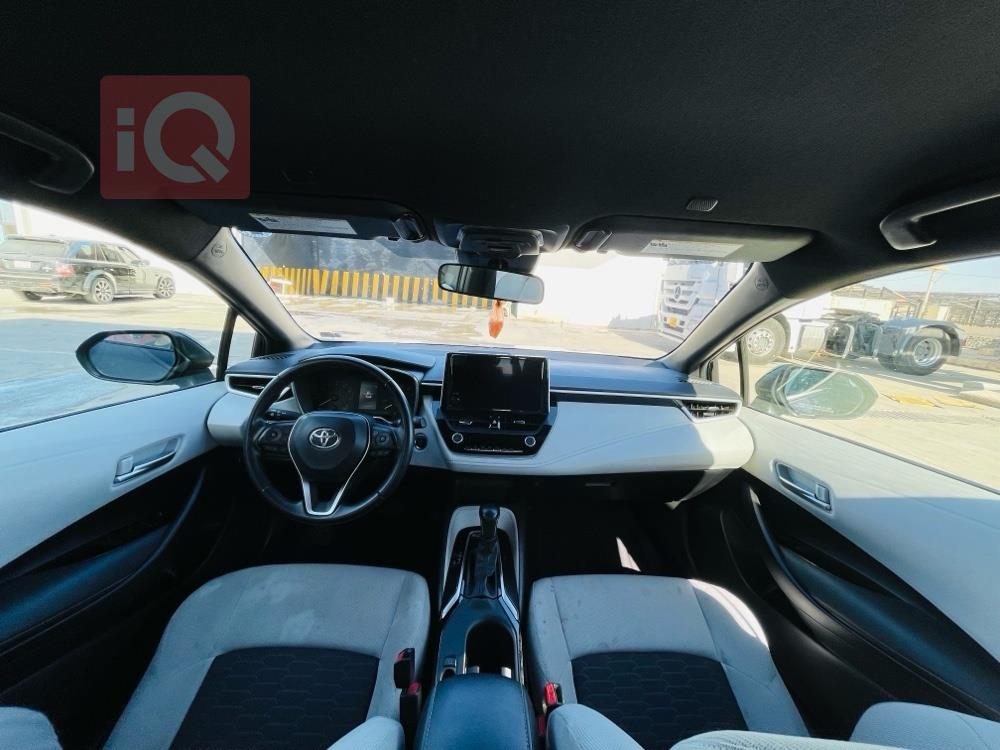 تۆیۆتا کرۆلا هاچباک